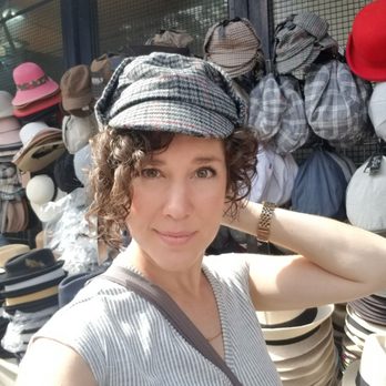 Notting Hill - Sherlock hat anyone - Landmarks & Historical Buildings Near Me - London, XGL