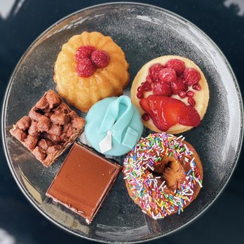 Davie Village Bakery - Bakeries Near Me - Vancouver, British Columbia Davie Village Bakery - Bakeries Near Me - Vancouver, British Columbia