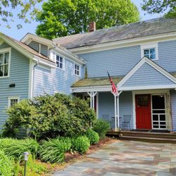 Westport Rivers Vineyard & Winery - Wine tasting room & retail store