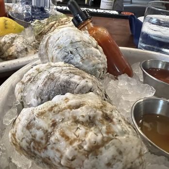 King Street Oyster Bar - Seafood Near Me - Middleburg, Virginia