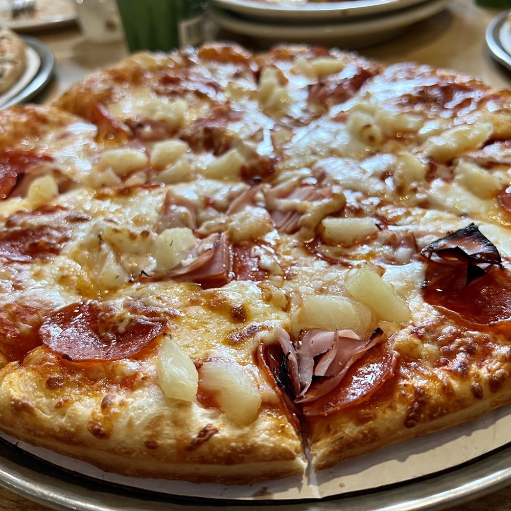 Hawaiian pizza Hawaiian pizza