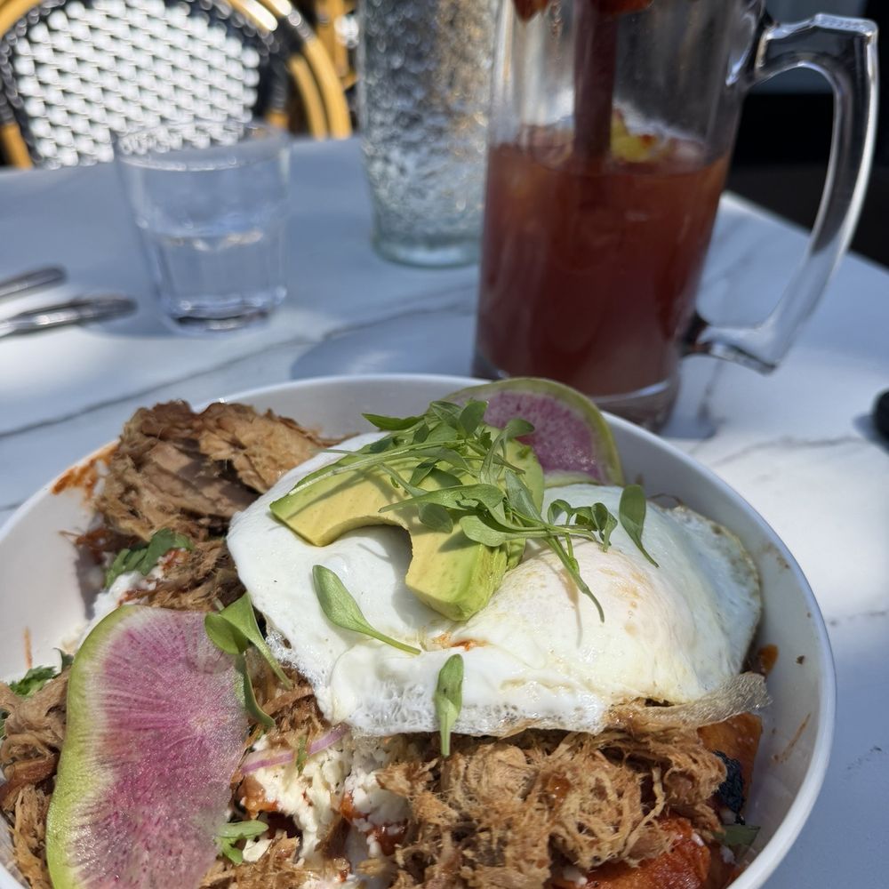 El Bistro By Salt And Pepper - Chilaquiles Clásicos - Salad Near Me - Tracy, California El Bistro By Salt And Pepper - Chilaquiles Clásicos - Salad Near Me - Tracy, California