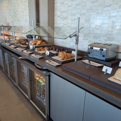Emirates Lounge