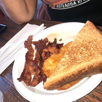 Pine Tree Cafe - Breakfast & Brunch Near Me - Kailua-Kona, Hawaii Pine Tree Cafe - Breakfast & Brunch Near Me - Kailua-Kona, Hawaii