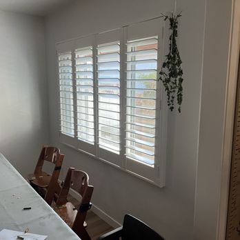 Shutters Allure - Bifold Shutters with 3 1/2 inch louvers & hidden tilt - Shades & Blinds Near Me Shutters Allure - Bifold Shutters with 3 1/2 inch louvers & hidden tilt - Shades & Blinds Near Me