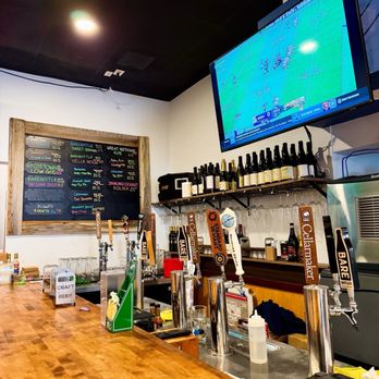 Spinning Dough - 15+ beers in tap! - Pizza Near Me - Millbrae, California Spinning Dough - 15+ beers in tap! - Pizza Near Me - Millbrae, California