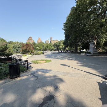 Washington Square Park - Parks Near Me - New York, New York Washington Square Park - Parks Near Me - New York, New York