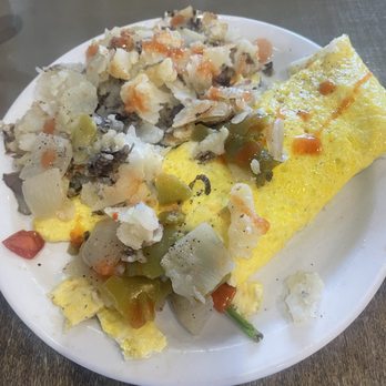 Gray Dog Diner - Vegetable Omelette with home fries - Breakfast & Brunch Near Me - Lakewood, Ohio Gray Dog Diner - Vegetable Omelette with home fries - Breakfast & Brunch Near Me - Lakewood, Ohio