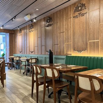 Mitr Thai - inside - Thai Near Me - New York, New York