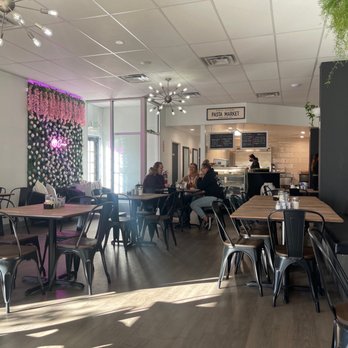 Eves Eatery - Interior - Pizza Near Me - Carson City, Nevada Eves Eatery - Interior - Pizza Near Me - Carson City, Nevada