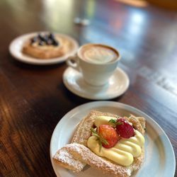 Fox in the Snow Cafe - Strawberry Diamond