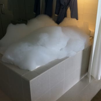 Tower 23 - Best jacuzzi ever. - San Diego, CA