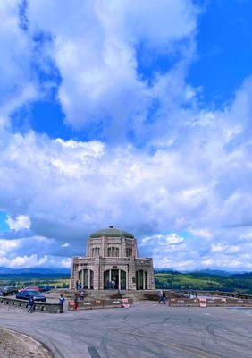 Vista House at Crown Point by null