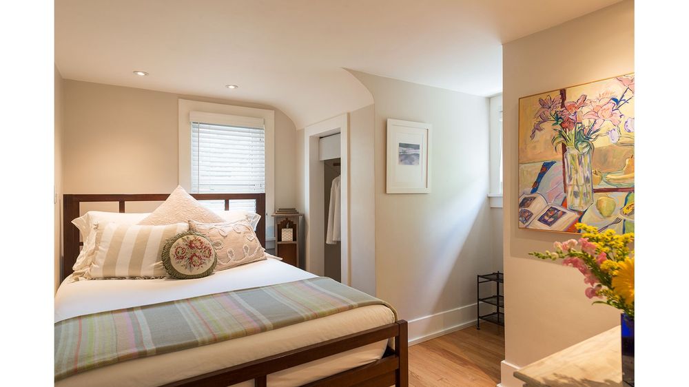 WOODSTOCK NY VACATION RENTAL Updated July 2024 26 Photos 8 Tannery Brook Rd, Woodstock