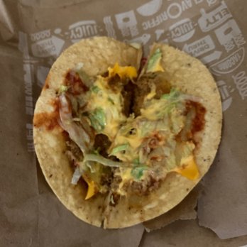 Jack in the Box - Two Tacos are super sad little to no lettuce and no meat - Burgers Near Me - El Paso, Texas Jack in the Box - Two Tacos are super sad little to no lettuce and no meat - Burgers Near Me - El Paso, Texas