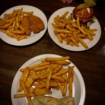 Motel 6 - chicken fingers with French Fries and then Mushroom burger with French Fries and a Chicken Caesar wrap with French Fries - Hotels Near Me - Moncton, New Brunswick Motel 6 - chicken fingers with French Fries and then Mushroom burger with French Fries and a Chicken Caesar wrap with French Fries - Hotels Near Me - Moncton, New Brunswick
