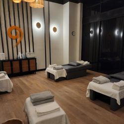 Cloud 9 Foot Spa Castle Hills - Foot Massage communal room