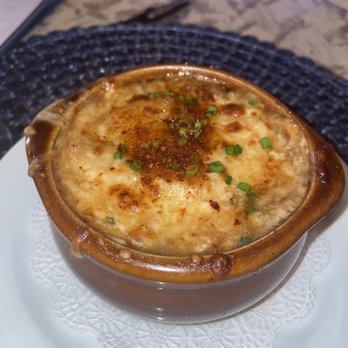 Maison Pucha Bistro - French Onion soup - French Near Me - Houston, Texas Maison Pucha Bistro - French Onion soup - French Near Me - Houston, Texas