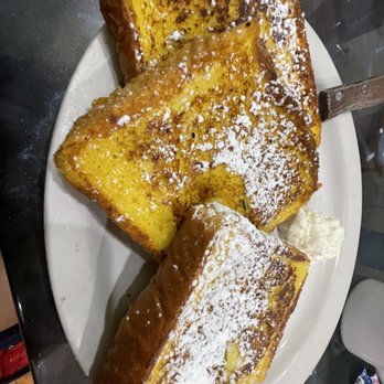 Nuno's Cafe - Regular french toast - Breakfast & Brunch Near Me - Orlando, Florida
