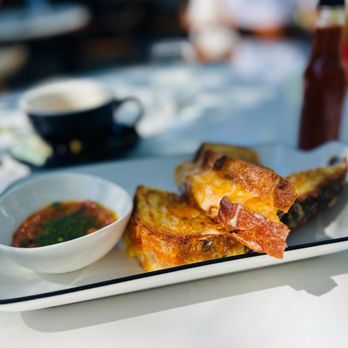 Novela Cafe Social - Grilled Cheese - Breakfast & Brunch Near Me - Miami, Florida