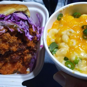 The Heartbreak Chef - Big ass chicken sandwich, mac & cheese - Waffles Near Me - Toronto, Ontario