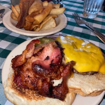 J.G. Melon - Bacon cheeseburger & fries - American Near Me - New York, New York