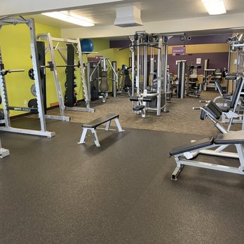 Anytime Fitness - Weights - Gyms Near Me - St. Helens, Oregon Anytime Fitness - Weights - Gyms Near Me - St. Helens, Oregon