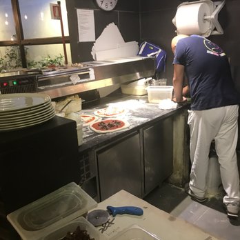 Bir & Fud - Wood-fired pizza oven magic! - Pizza Near Me - Rome, RM