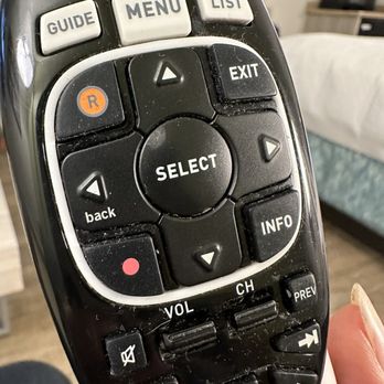 Best Western Sandy Inn - Here is the "Fresh Remote" what does that even mean? Hair and dirt=fresh in an alternate reality... - Hotels Near Me - Sandy, Oregon Best Western Sandy Inn - Here is the "Fresh Remote" what does that even mean? Hair and dirt=fresh in an alternate reality... - Hotels Near Me - Sandy, Oregon