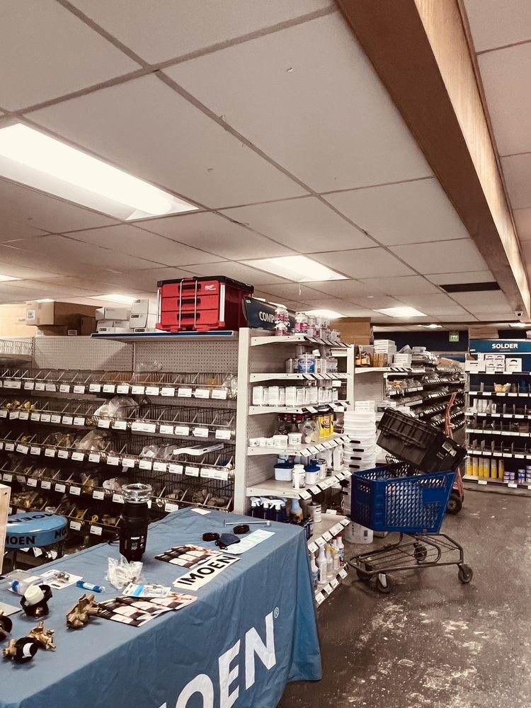 FERGUSON PLUMBING SUPPLY Updated August 2024 15208 Oxnard St, Van