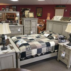 Amish Home Gallery - Legacy Village bedroom set with Appaloosa finish!