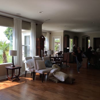 Debra Lauren Design - The aftermath :) house sold and ready to pack up! - Home Staging Near Me