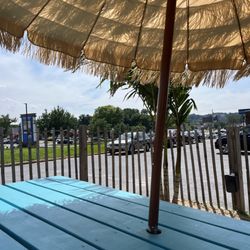 Outside area, I feel like I'm at the beach!