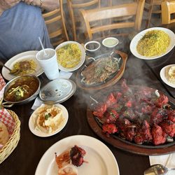 Kabob Korner - TANDOORI CHICKEN FULL lamb chops goat and Basmati Rice (FULL-16 oz)