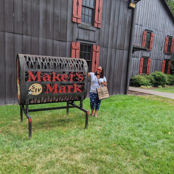 Maker's Mark Distillery - Tours Near Me - Loretto, Kentucky Maker's Mark Distillery - Tours Near Me - Loretto, Kentucky