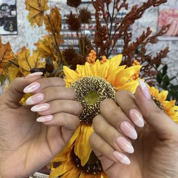 Lisa’s Nails - Nail Salons Near Me - Austin, Texas