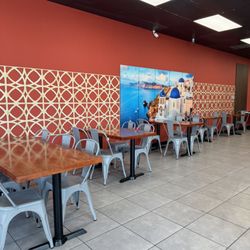 Zeus - Inside dinning area