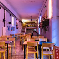 Les Grands Voisins - Restaurant seating