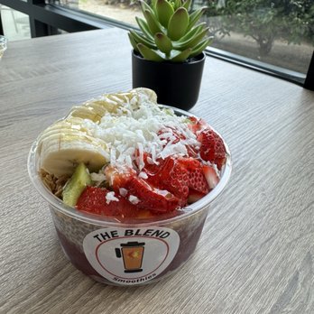 The Blend Smoothies - Açaí bowl with chia pudding - Juice Bars & Smoothies Near Me - Winchester, California