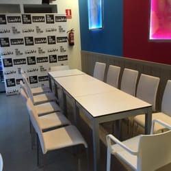 El Cafe de Amable - Tardes de intercambio de idiomas, los viernes esta hasta arriba