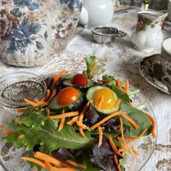 Lovejoy's Restaurant & Tea Room - Fresh Spring mix Salad with Lemon Poppyseed Dressing
