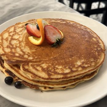 Vic's River Grill - Buttermilk pancakes - New American Near Me - Savannah, Georgia Vic's River Grill - Buttermilk pancakes - New American Near Me - Savannah, Georgia