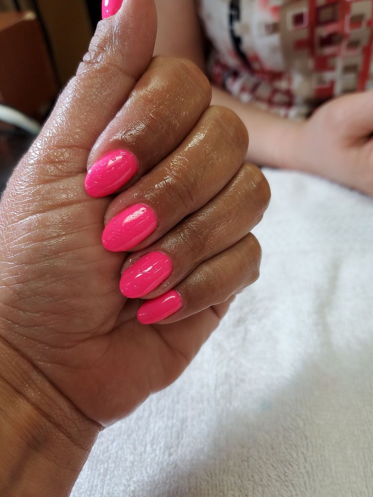 LA NAILS Updated June 2024 23 Reviews 1775 E Murray Holladay Rd