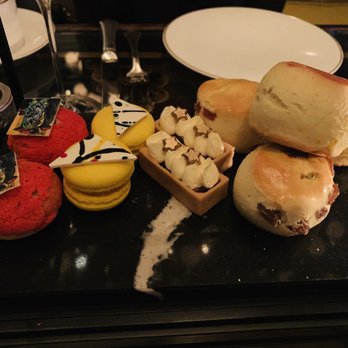 Mirror Room - Breakfast & Brunch Near Me - London, XGL
