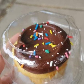 Sweet Mandy B's - Vanilla cupcake with chocolate frosting - Bakeries Near Me - Chicago, Illinois