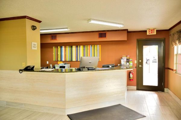 FLAMINGO MOTEL - Updated June 2024 - 4101 Hwy 441 S, Okeechobee