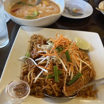 Thai Lotus - Tofu pad Thai (front) and vegetable mango curry (back) - Thai Near Me - Reno, Nevada Thai Lotus - Tofu pad Thai (front) and vegetable mango curry (back) - Thai Near Me - Reno, Nevada