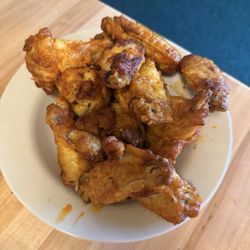 Monical's Pizza - Hot Wings