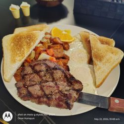 Connors Irish Pub - Steak and eggs