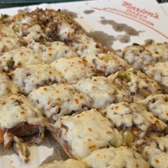 Marion's Piazza - Deluxe super cheese pizza - Pizza Near Me - Dayton, Ohio Marion's Piazza - Deluxe super cheese pizza - Pizza Near Me - Dayton, Ohio